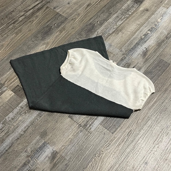 Gray and White Light Sweater Dress - Picture 3 of 3